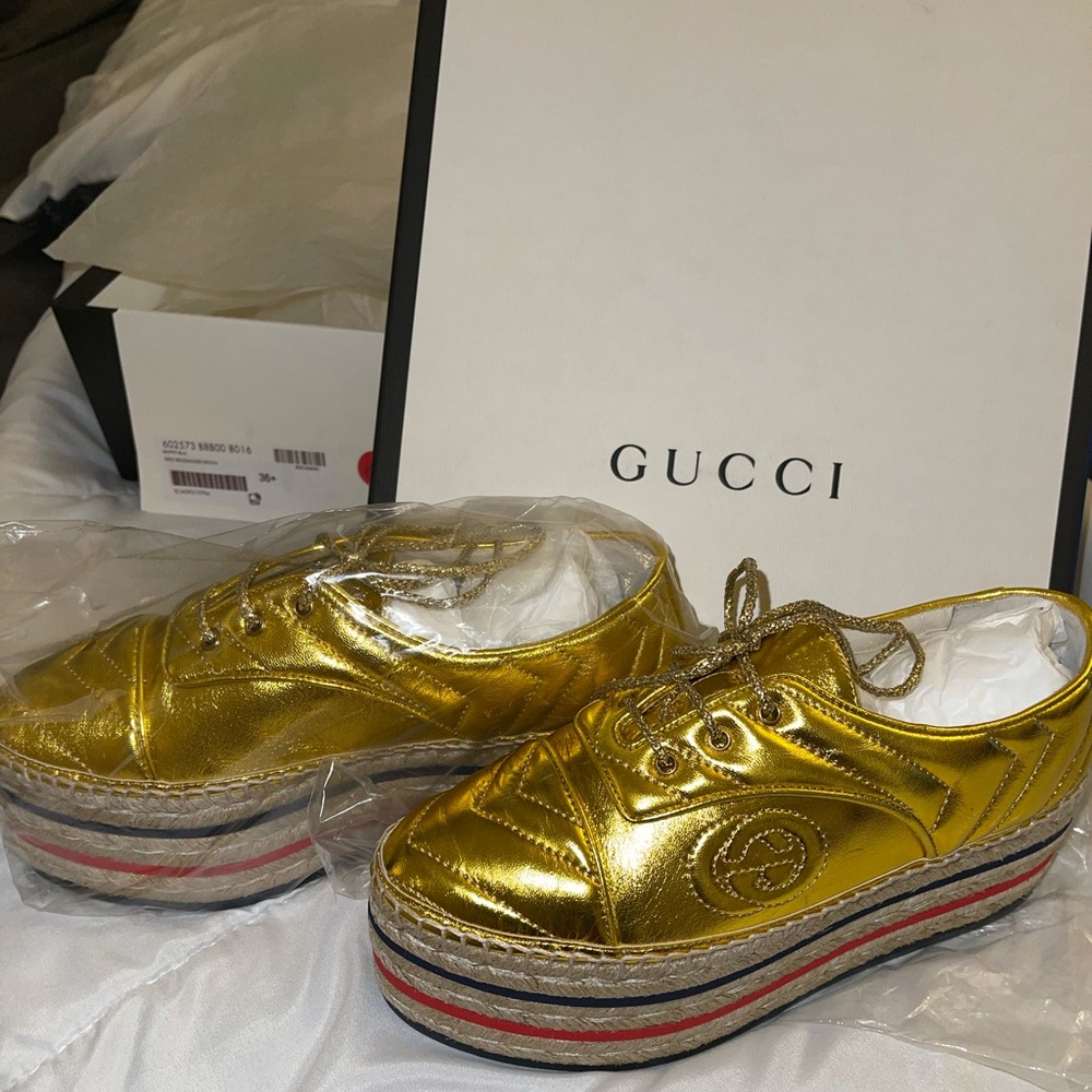 🚨 BRAND NEW, SOUGHT AFTER, NEVER WORN 100% AUTHENTIC GUCCI PLATFORM SNEAKERS 🚨